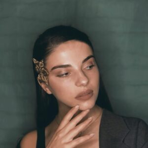 The Gilded Monarch Clip Antique Gold